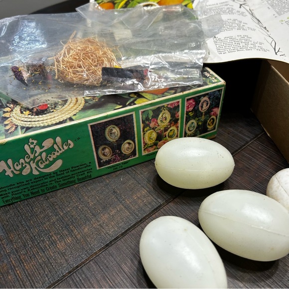 Vintage Hazel’s Kaboodles Eggs-Otic Birds Set - Picture 5 of 6